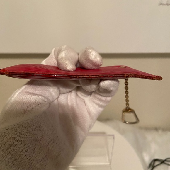 Louis Vuitton Red EPI Card Holder - Picture 9 of 10